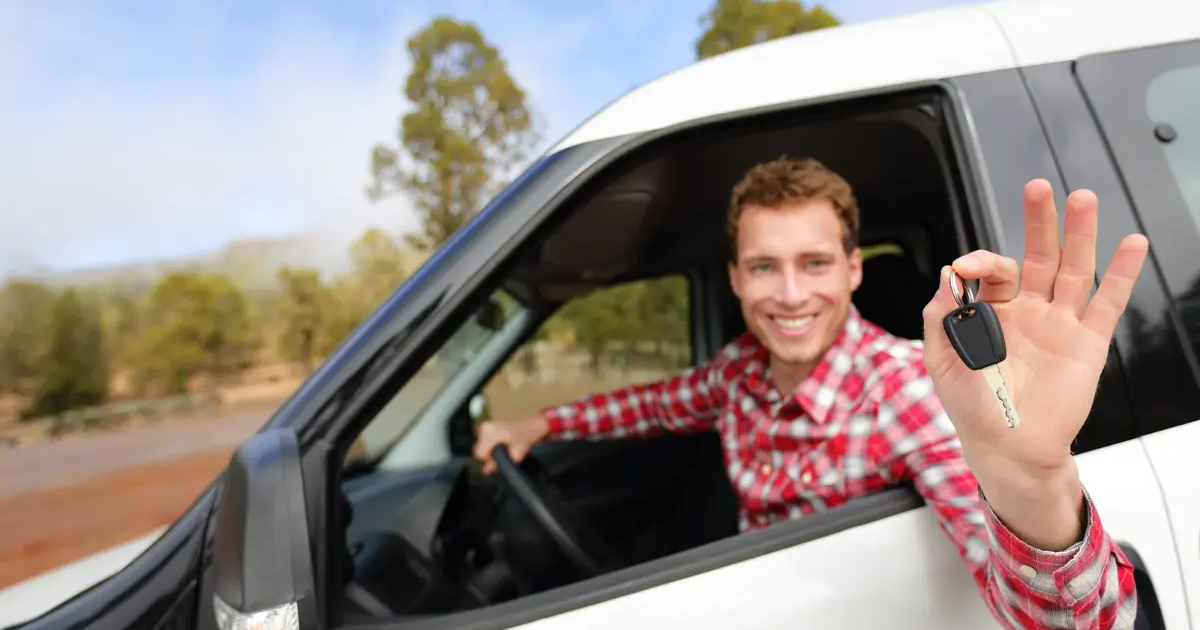 Wynajem samochodu sportowego na korzystnych warunkach: Jak to zrobić?